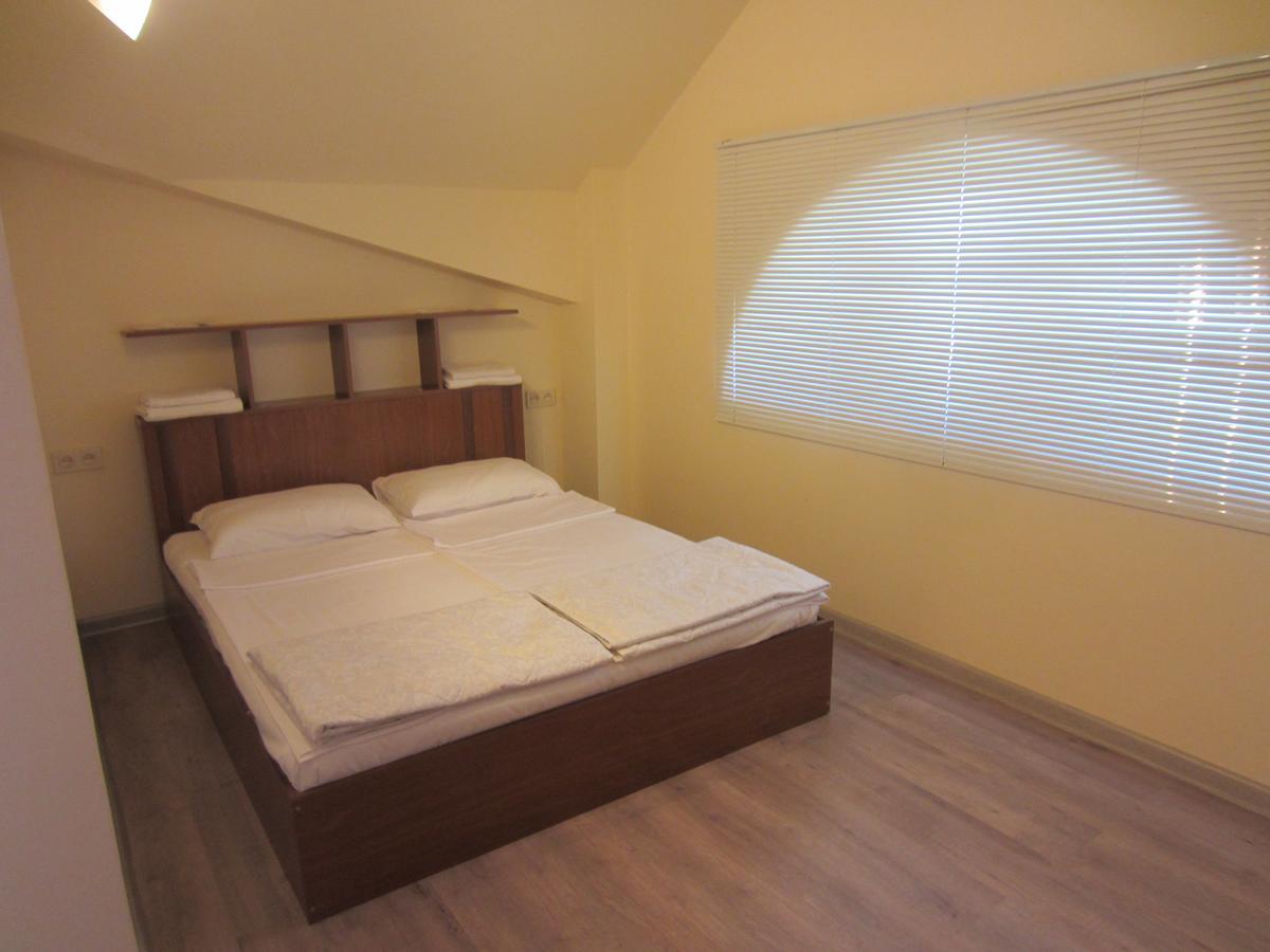 The Rooms Hostel Єреван Екстер'єр фото
